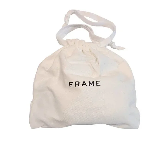 FRAME Emerald Croc AirPods Case - Picture 9 of 11